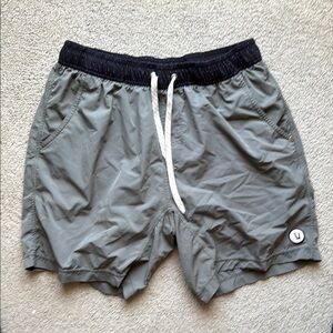 Vuori Kore Shorts Large - liner